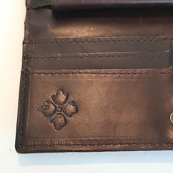 PATRICIA NASH WOMEN'S WESTERN STYLE HANDTOOLED TRIFOLD CLUTCH WALLET - Picture 8 of 16